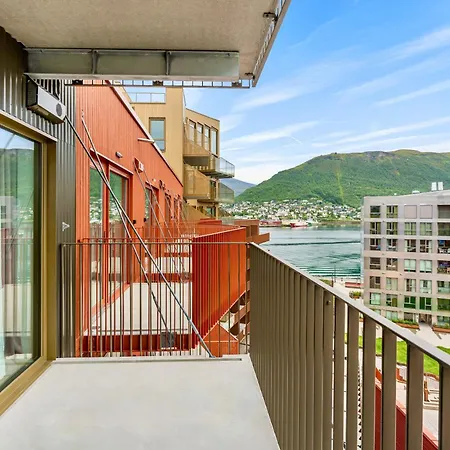 Arctic Vista - Incredible Views